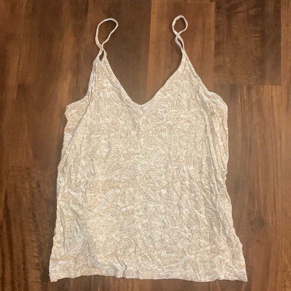 Old Navy women’s tank top, size medium. - Picture 1 of 2